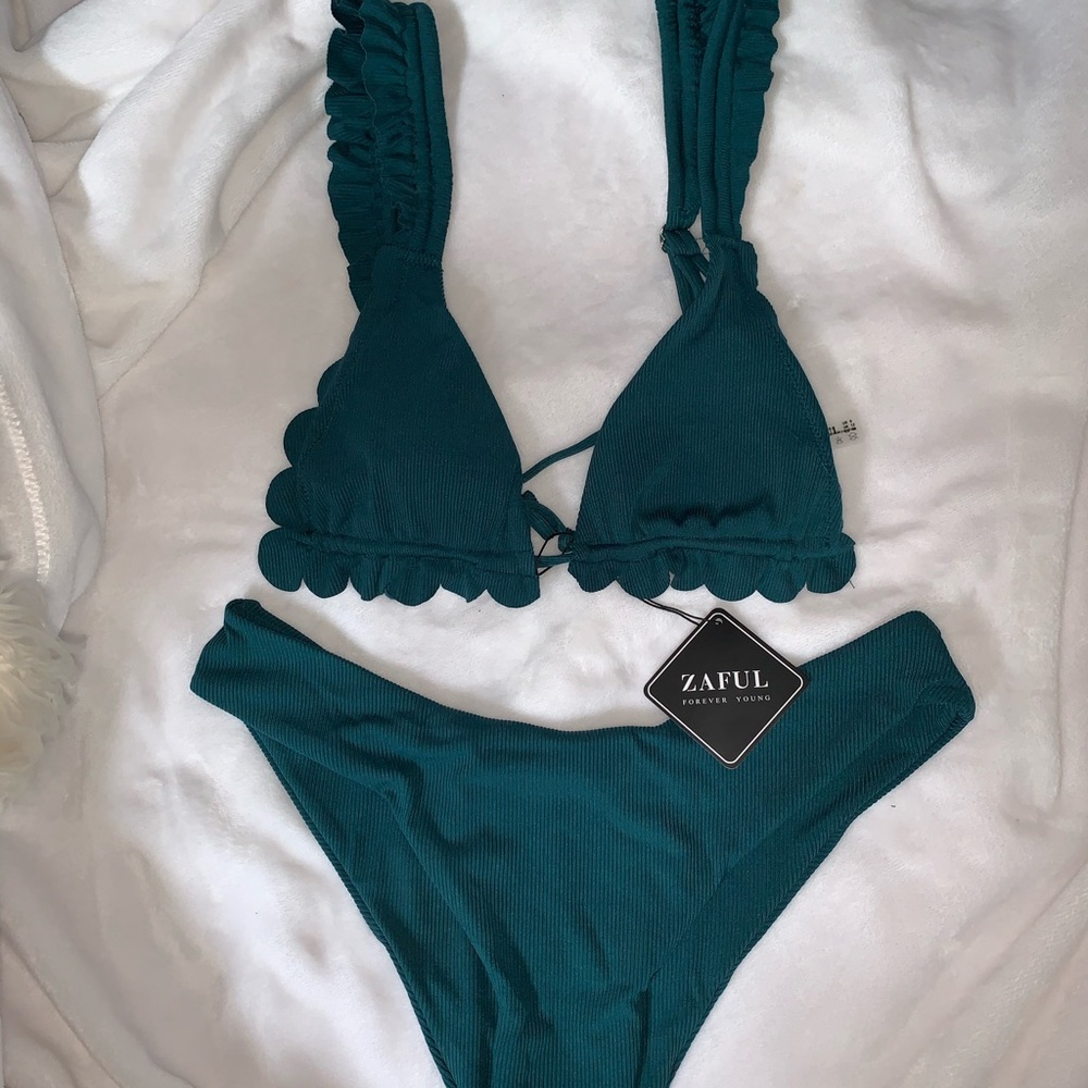 Bikini set: top and bottom are size large